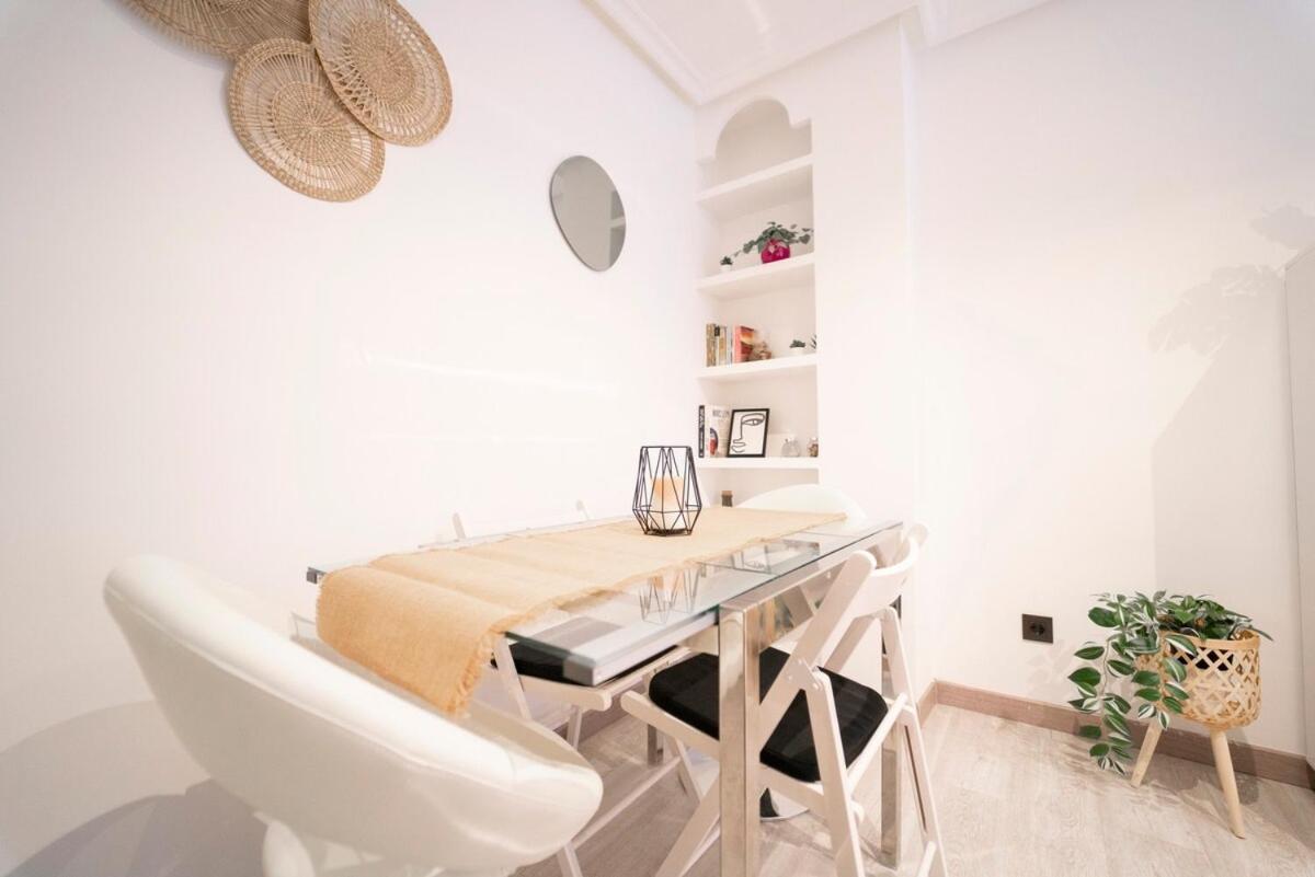 Apartamento Avenida De Castilla Gijón Exteriör bild